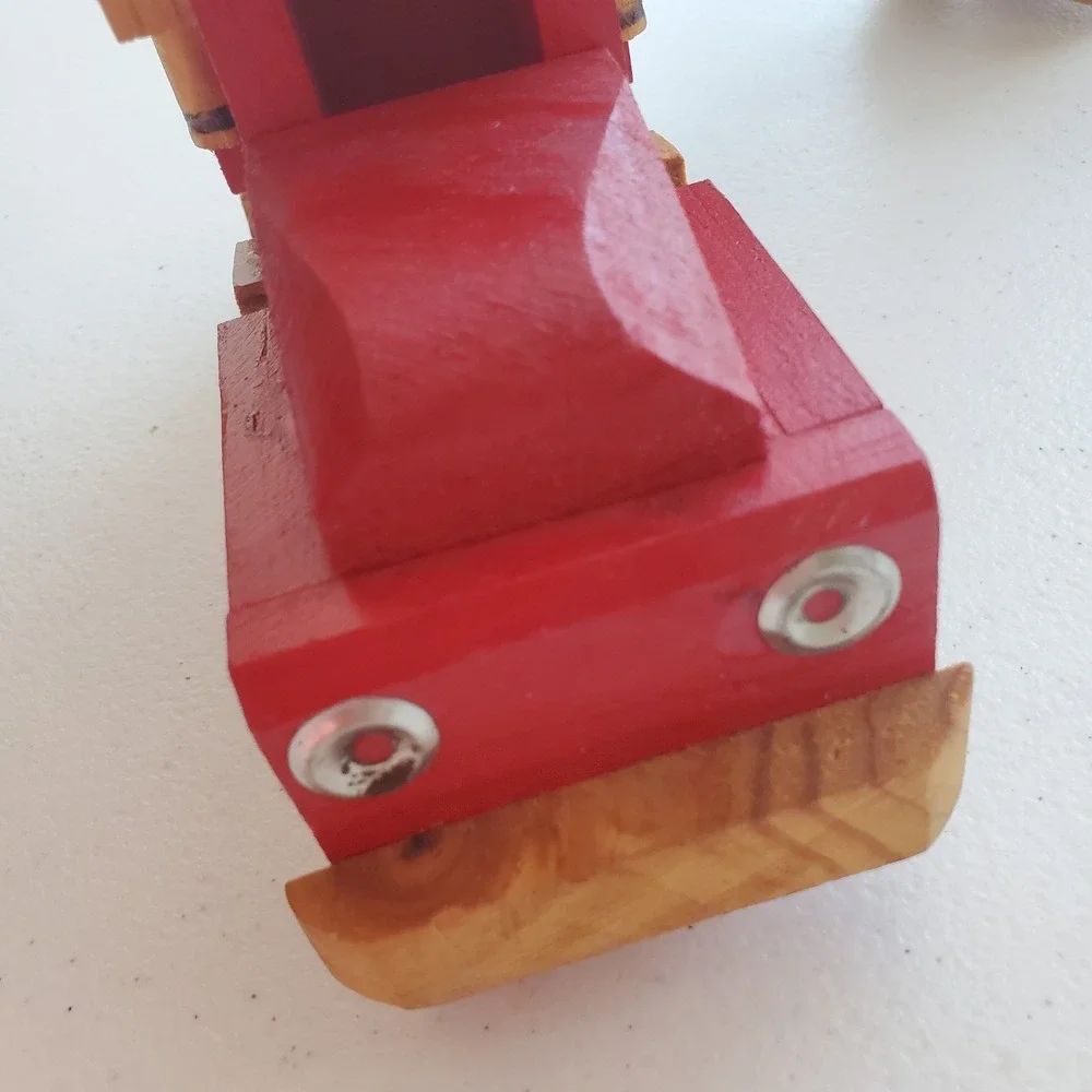 Coca‎ Cola wooden truck 18